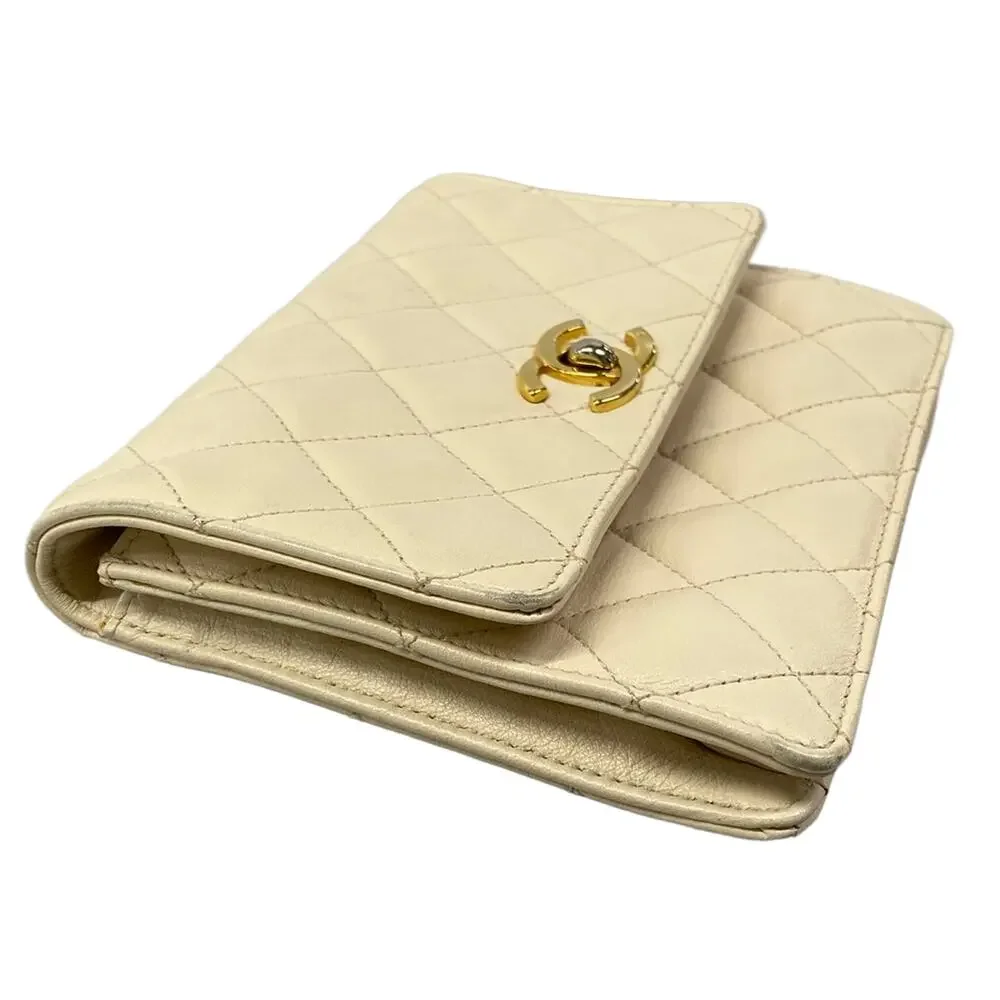 Chanel Matelasse Shoulder Bag Cream Gold
